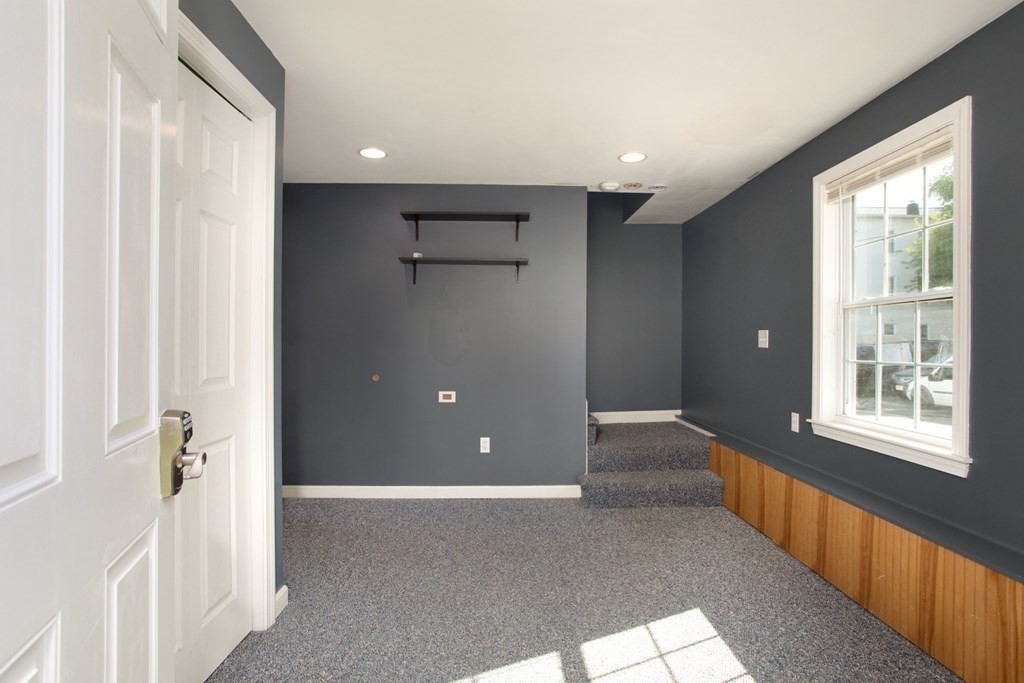 17 Thorndike Street Haverhill, MA 01832 - Photo 10 of 42