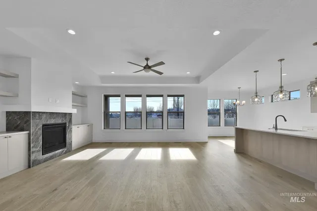 $749,900 | 9887 West Snow Wolf Lane, Star, ID 83669