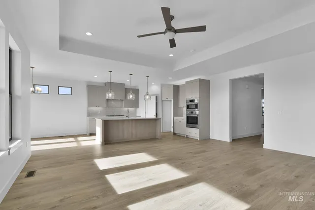 $749,900 | 9887 West Snow Wolf Lane, Star, ID 83669