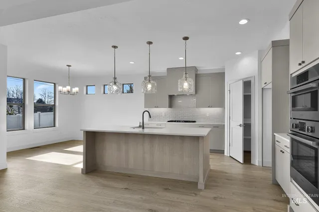 $749,900 | 9887 West Snow Wolf Lane, Star, ID 83669