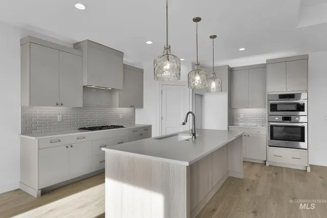 $749,900 | 9887 West Snow Wolf Lane, Star, ID 83669