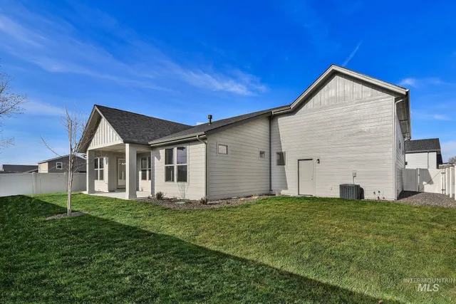 $749,900 | 9887 West Snow Wolf Lane, Star, ID 83669