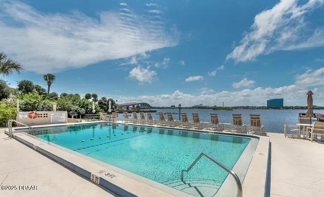 $1,375 | 144 South Halifax Avenue, Unit 1, Daytona Beach, FL 32118