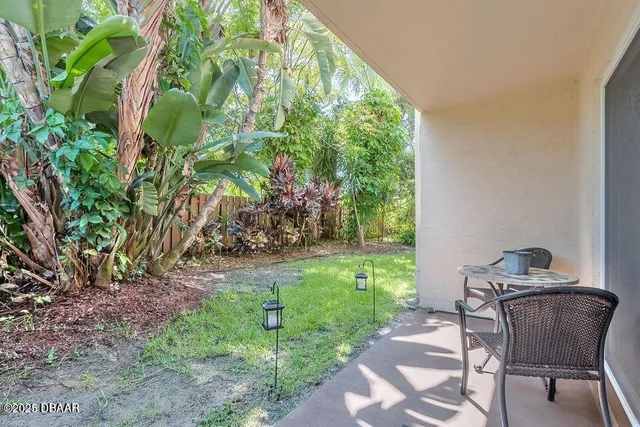 $1,375 | 144 South Halifax Avenue, Unit 1, Daytona Beach, FL 32118