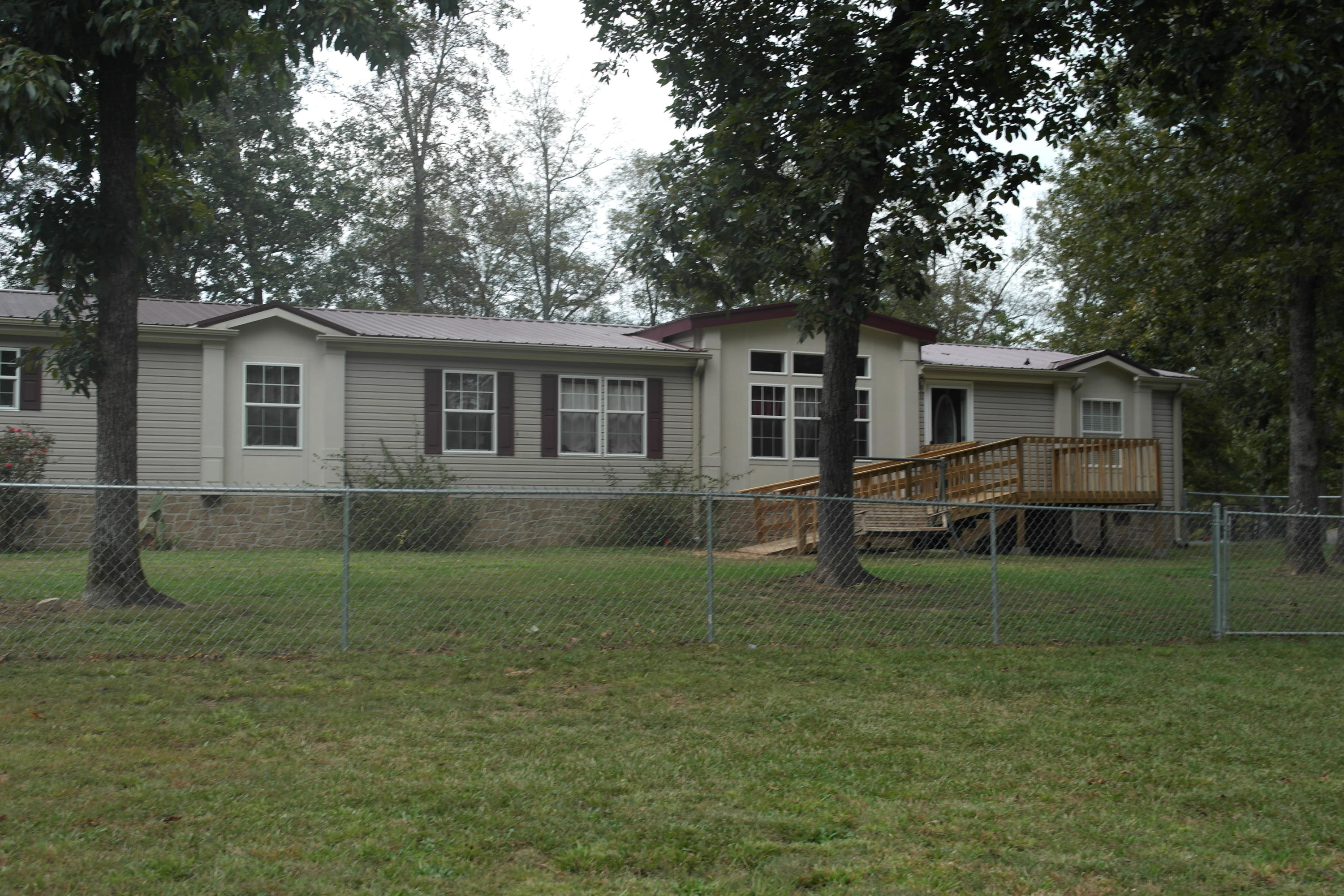 568 District Line Road Trenton, GA 30752 - Photo 1 of 33 SAM_2454