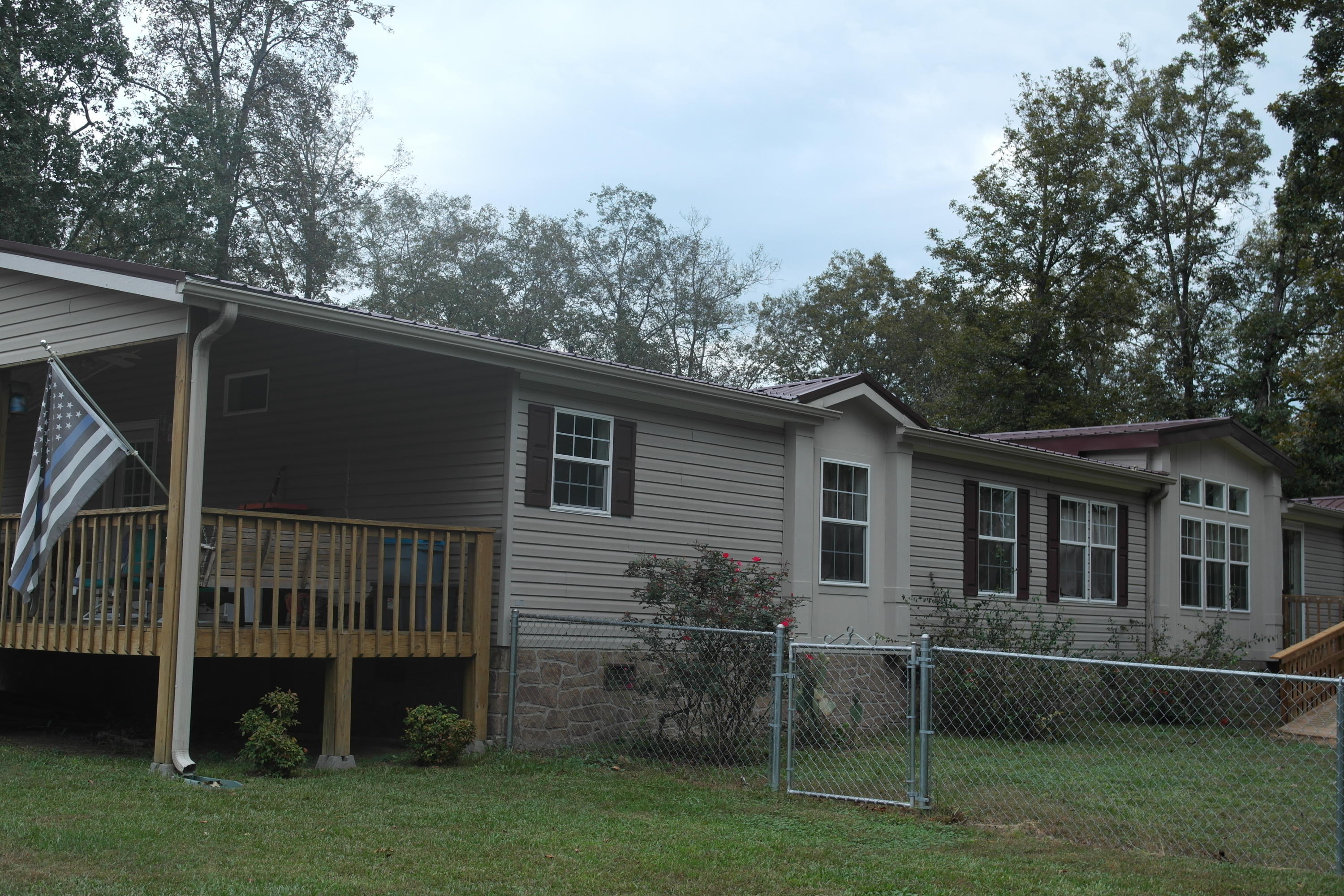 568 District Line Road Trenton, GA 30752 - Photo 3 of 33 SAM_2456