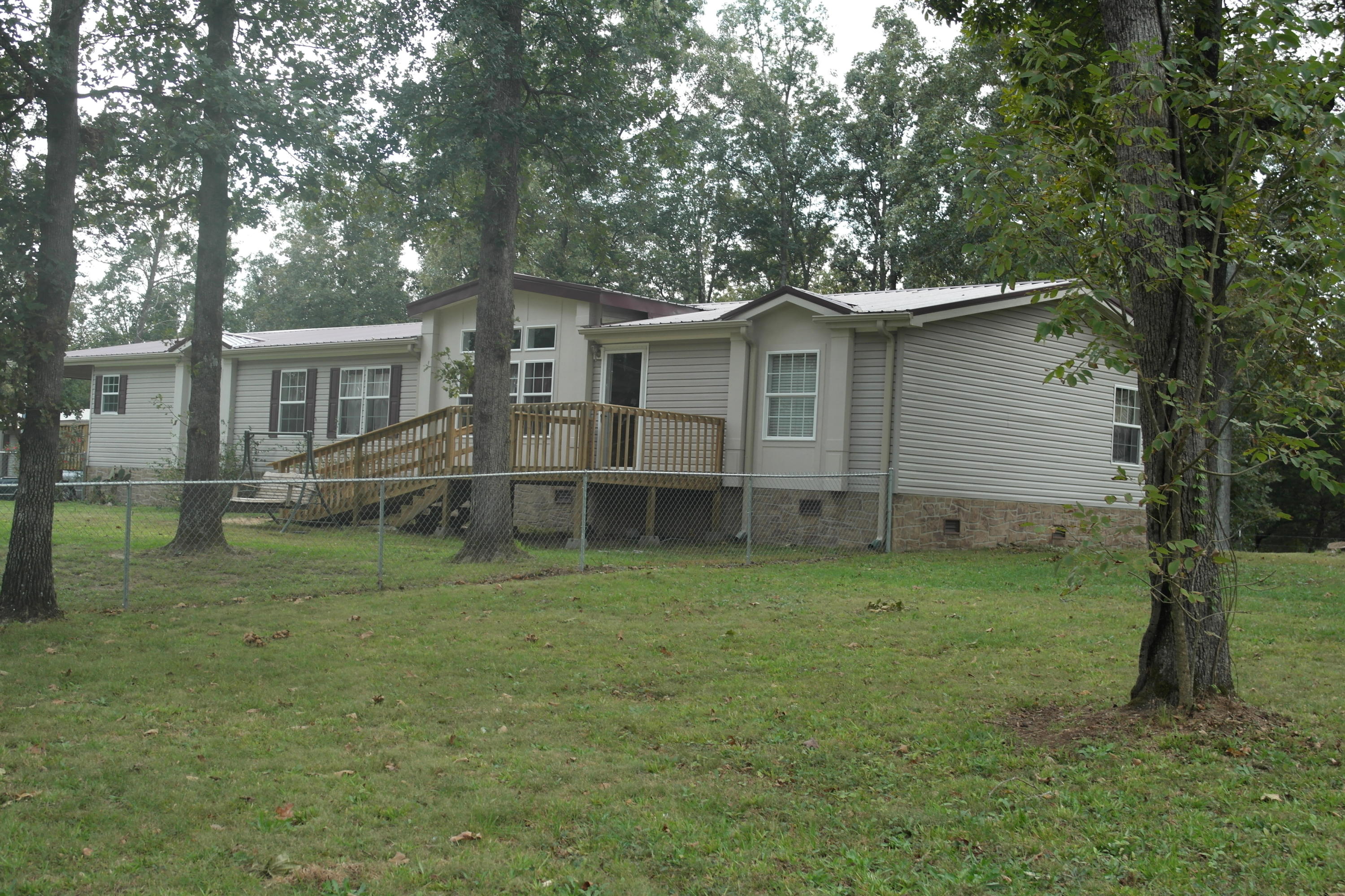 568 District Line Road Trenton, GA 30752 - Photo 4 of 33 SAM_2464