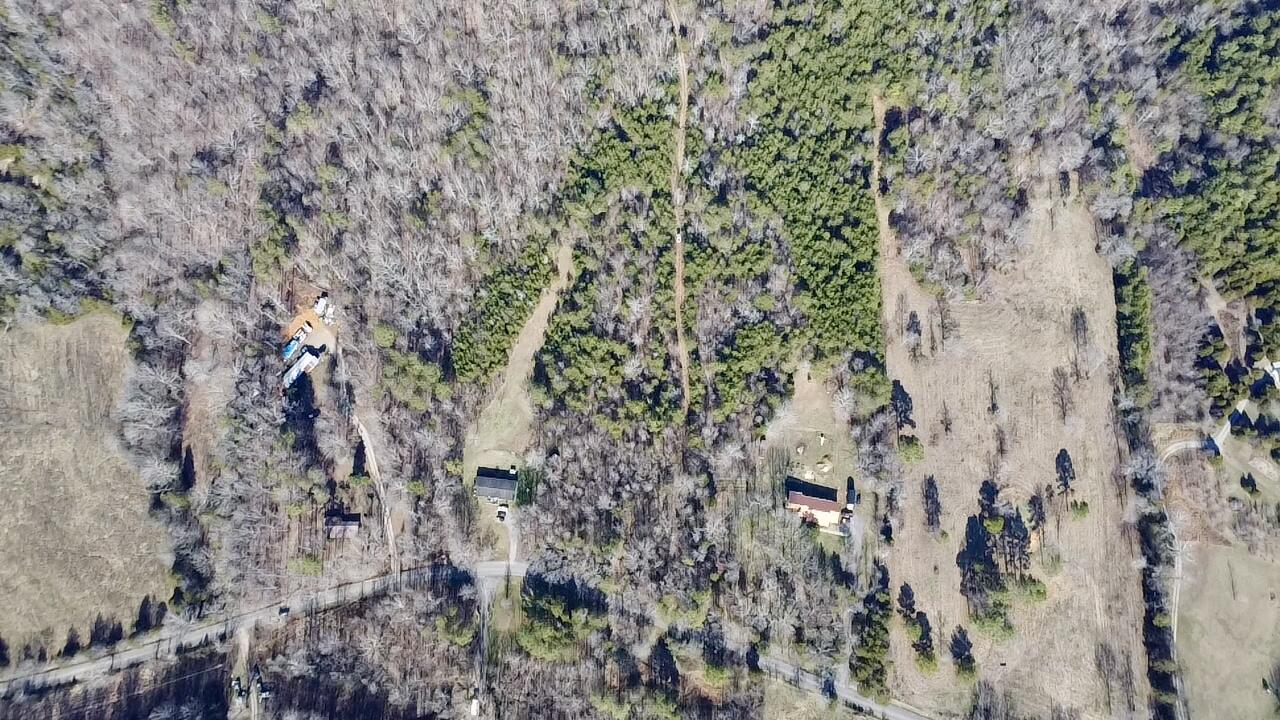 537 Cates Lane Northeast Charleston, TN 37310 - Photo 6 of 10 2026-01-16-14-22-12-492