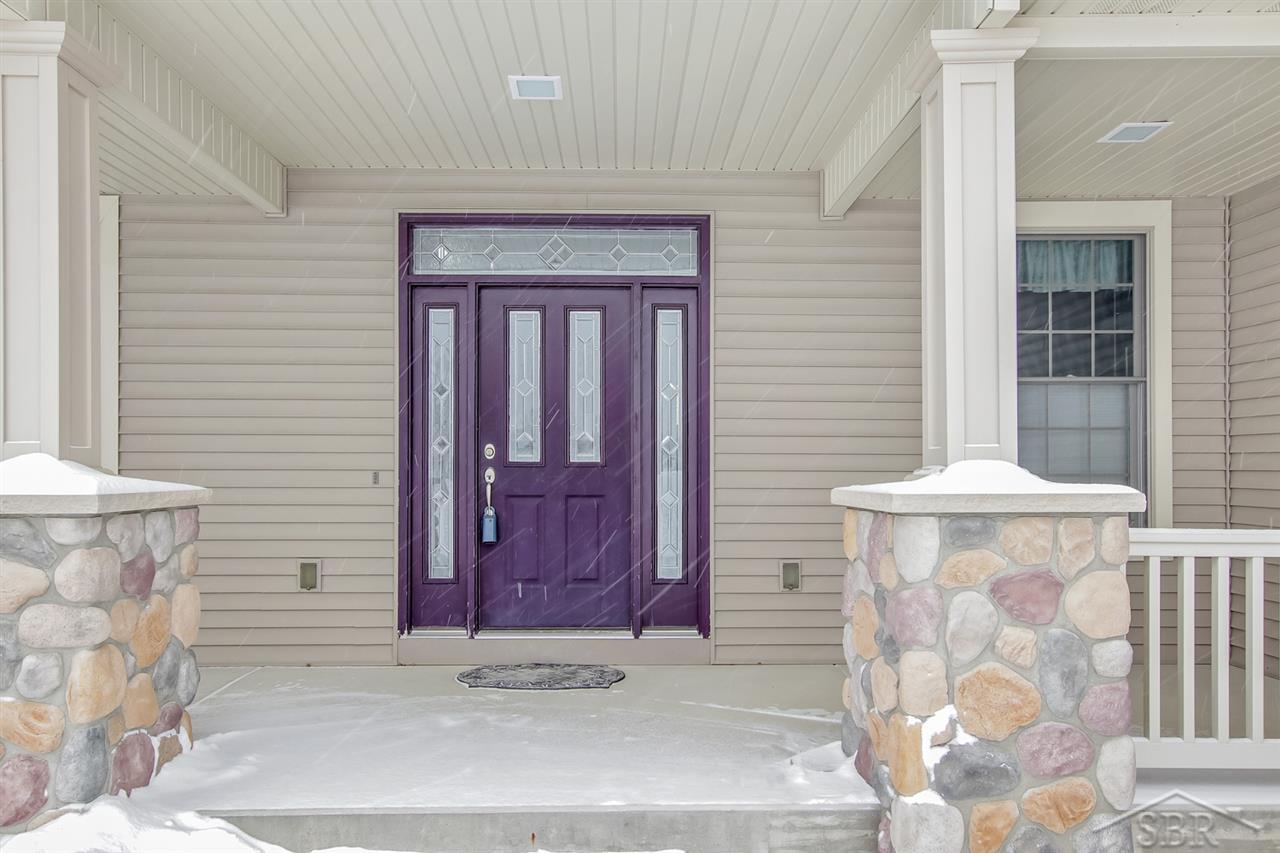 4117 Lone Road Freeland, MI 48623 - Photo 2 of 26 Large Front Porch