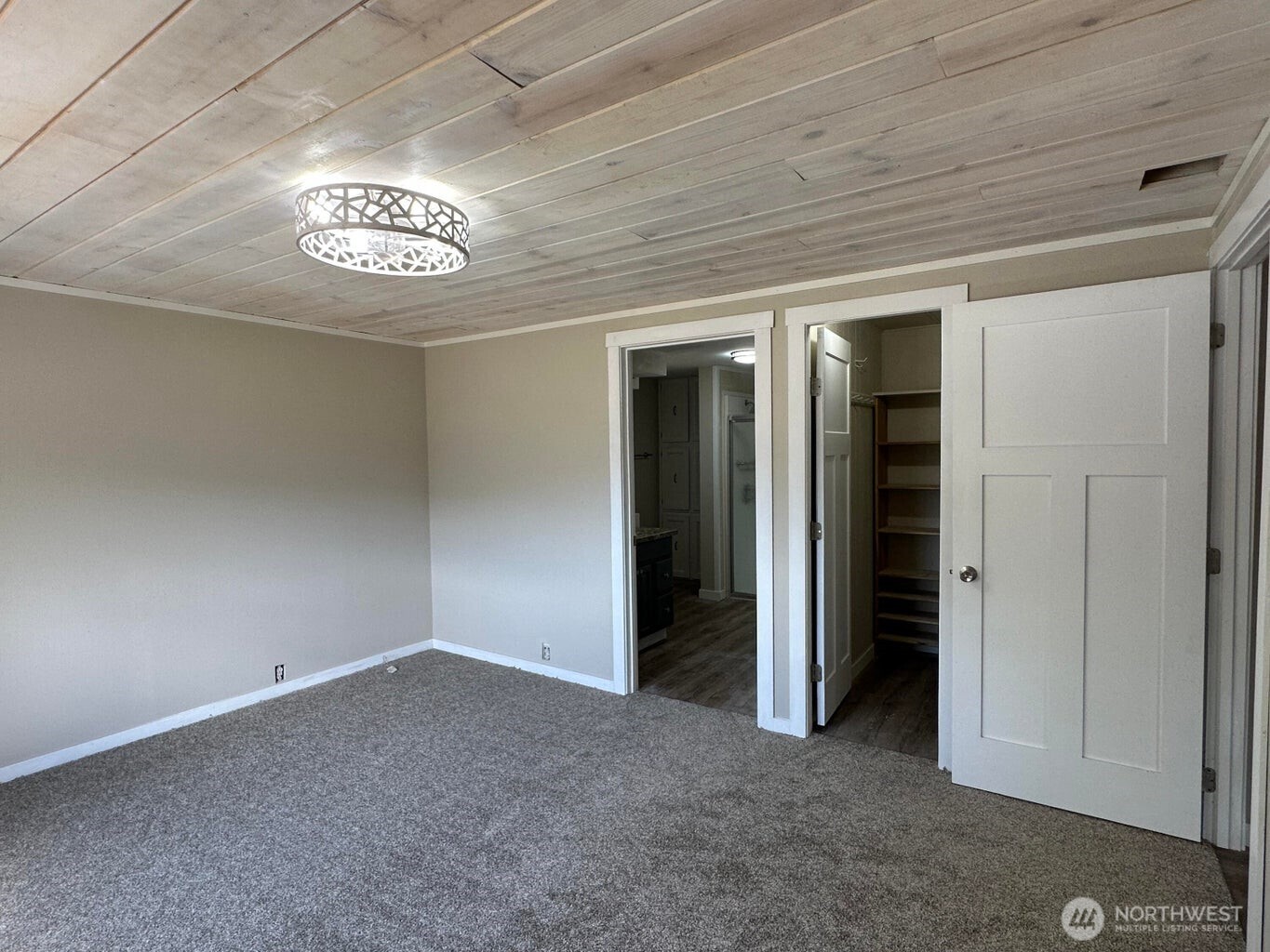 708 North Ridge Street Chewelah, WA 99109 - Photo 14 of 29 an empty room with a empty space