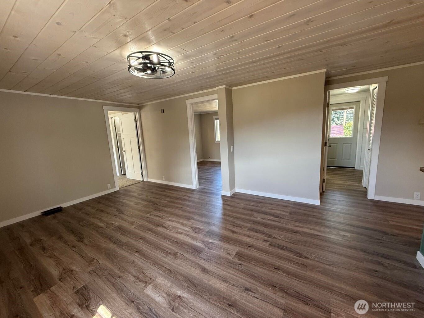 708 North Ridge Street Chewelah, WA 99109 - Photo 18 of 29 a view of a hallway with wooden floor