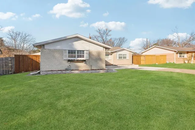 $339,000 | 3109 Parker Street, Irving, TX 75062