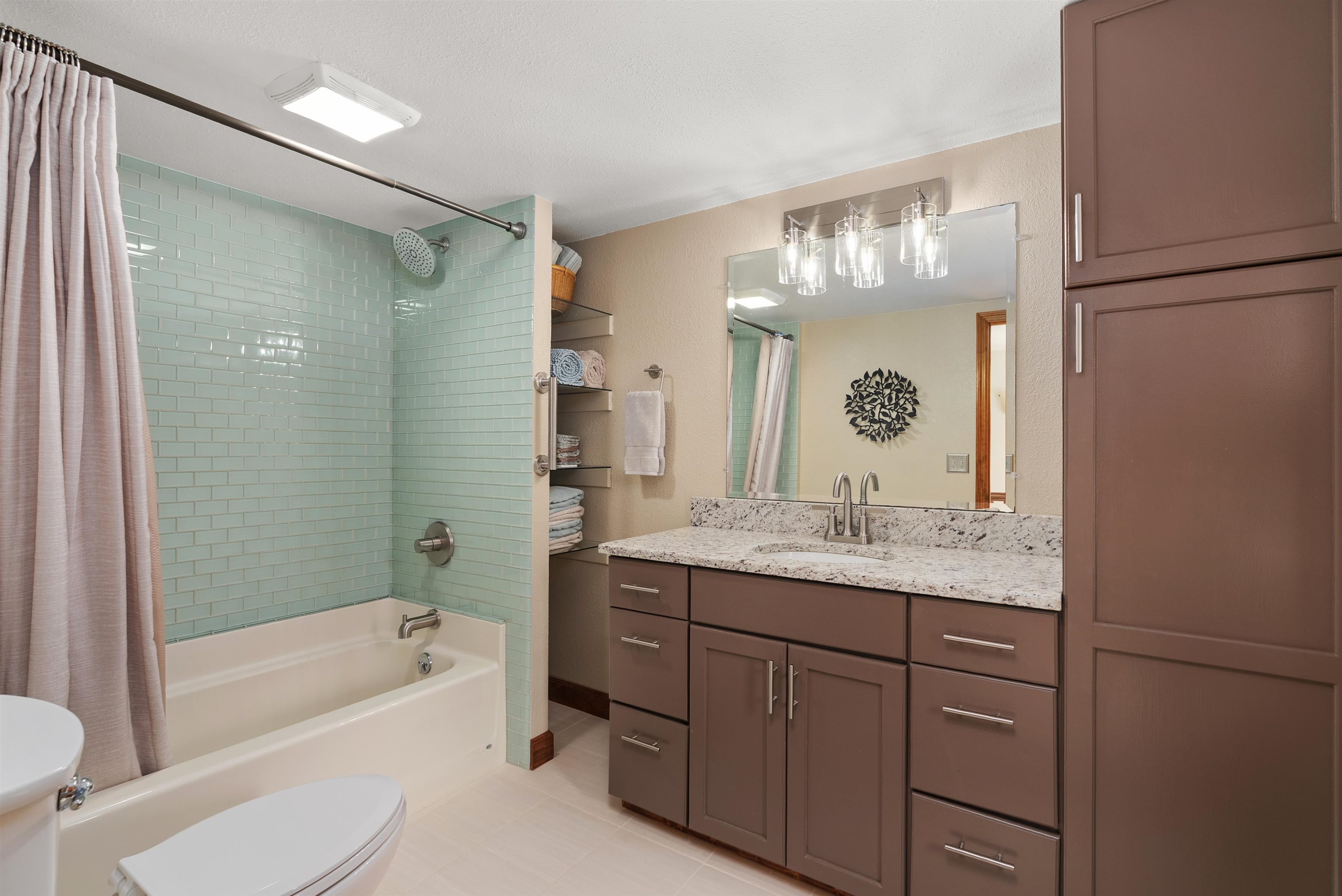 217 Randolph Street Walworth, WI 53184 - Photo 37 of 52 Gallery Image 37