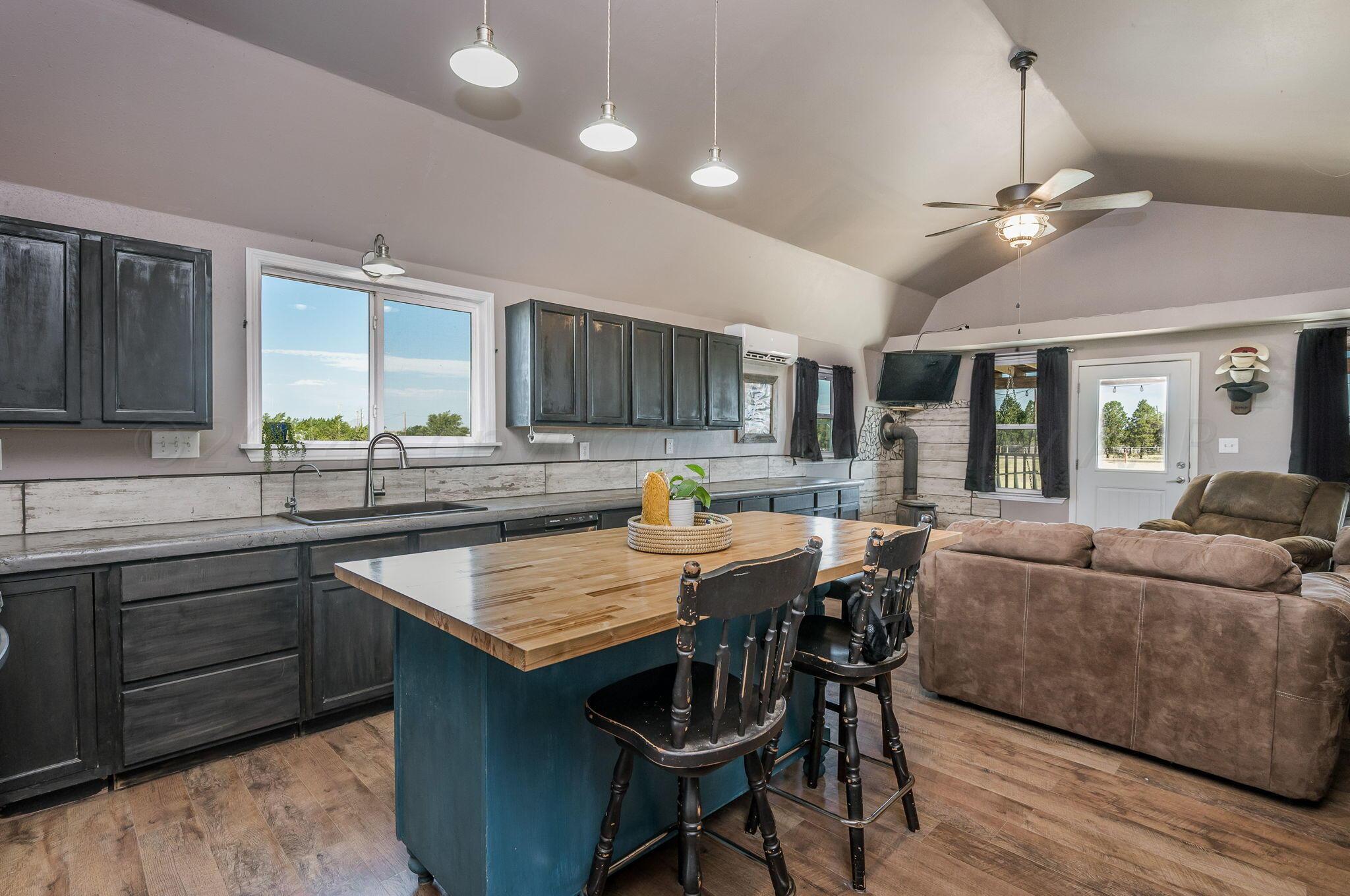 8601 West Cemetery Road Canyon, TX 79015 - Photo 11 of 31 Kitchen-3