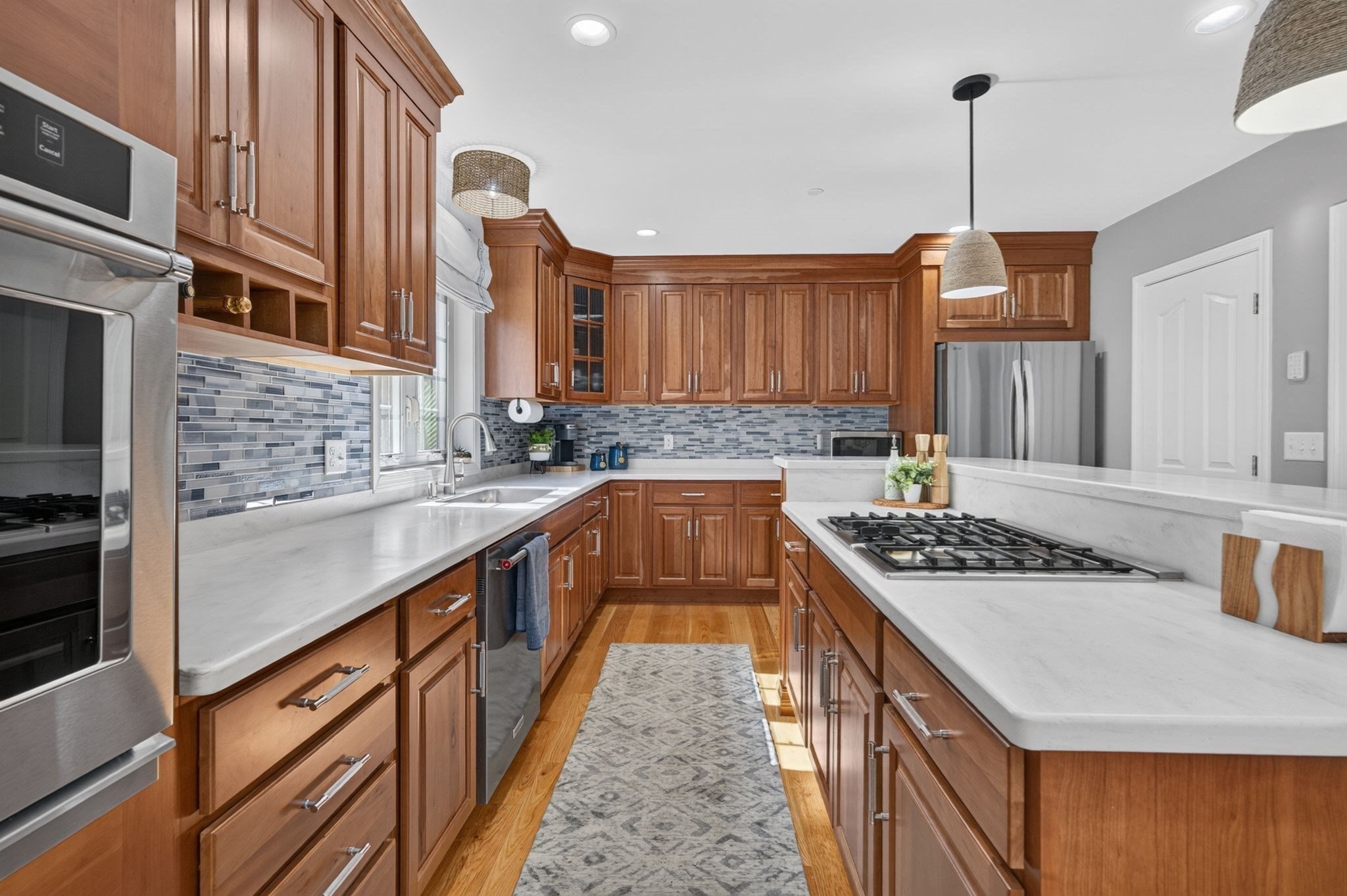 94 Snow Road Haverhill, MA 01832 - Photo 3 of 38 Gallery Image 3