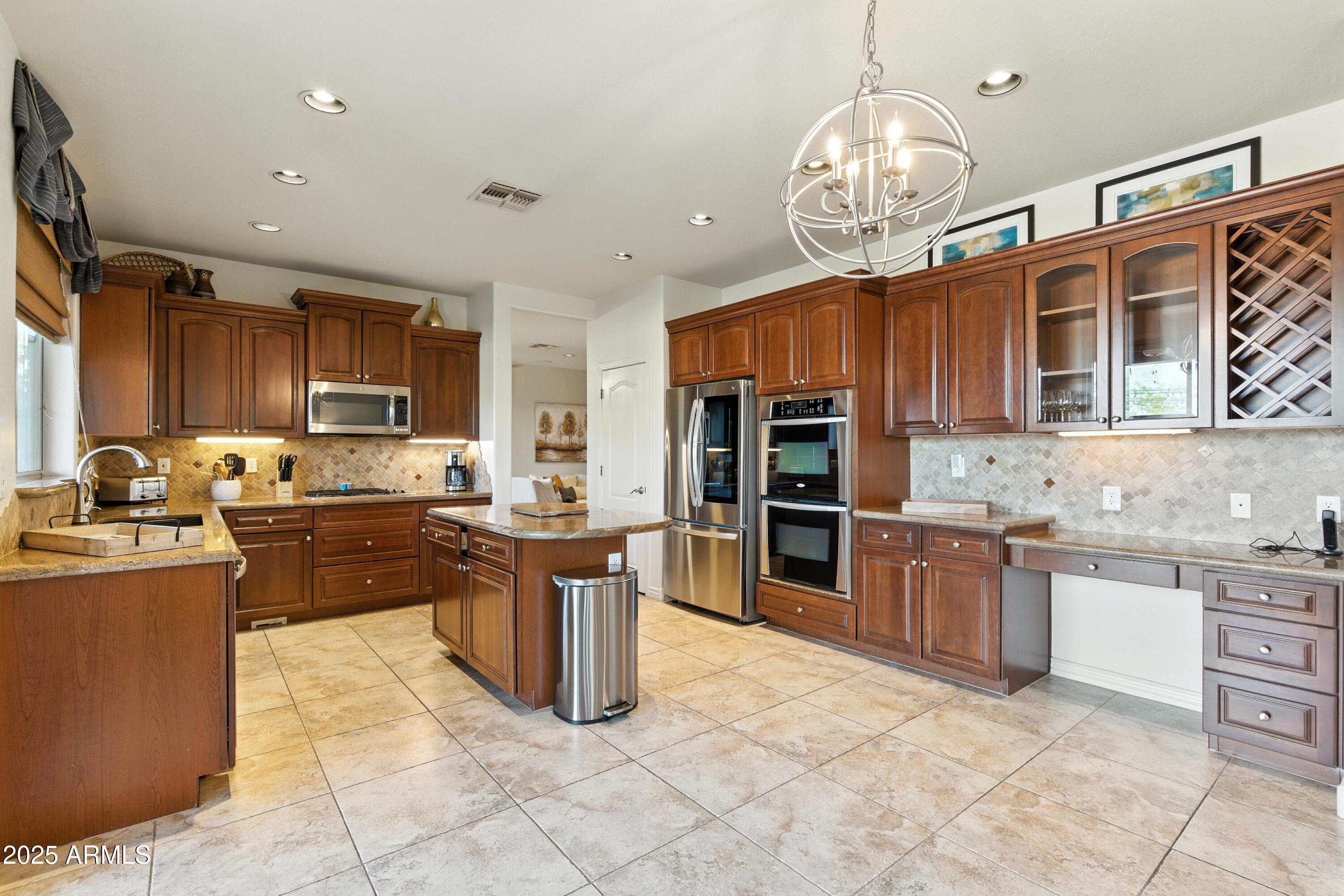 18212 West East Wind Avenue Goodyear, AZ 85338 - Photo 4 of 59 28-DSC02148