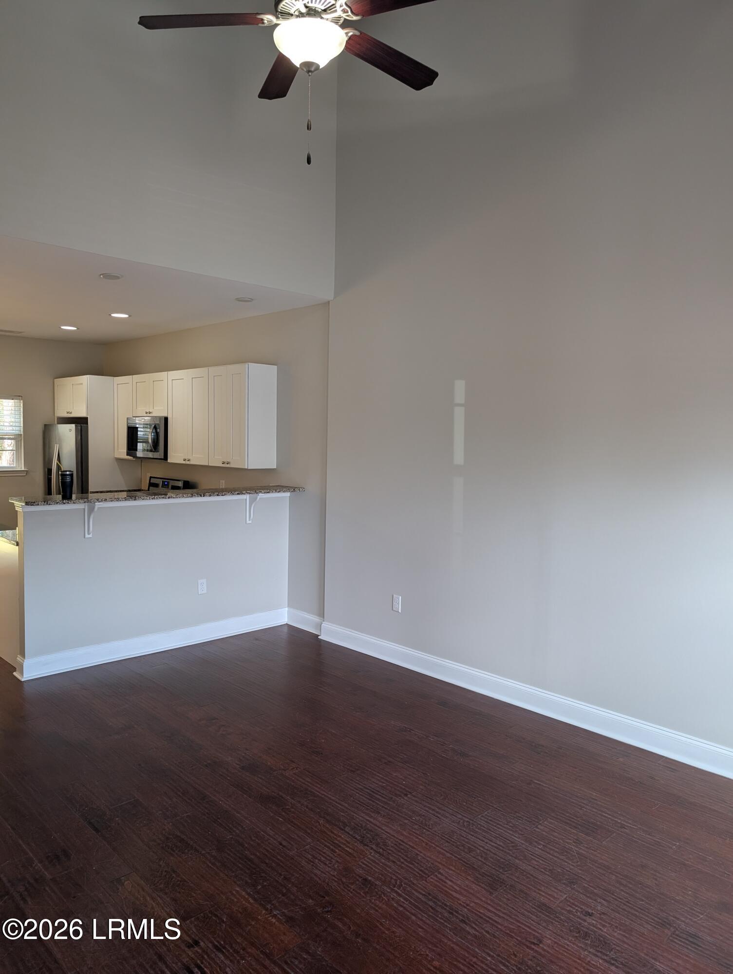 163 Bella Way Beaufort, SC 29906 - Photo 4 of 6 PXL_20260120_172327404