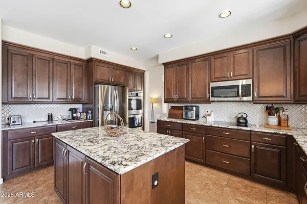 $875,000 | 6993 West Aurora Drive, Glendale, AZ 85308