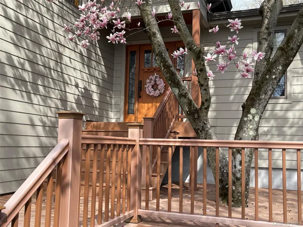 $899,999 | 5 Laurel Hill Road, Croton-on-Hudson, NY 10520