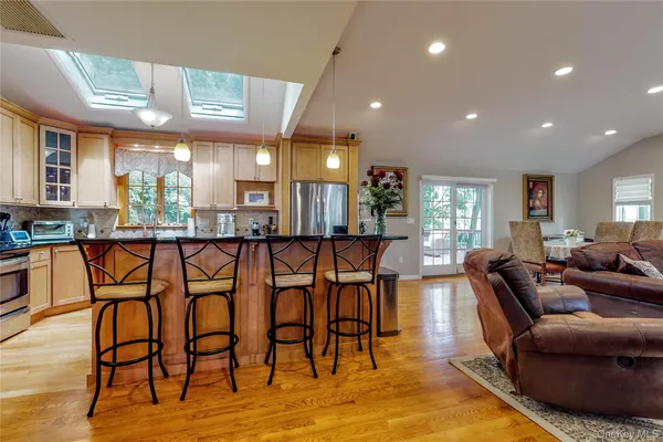 $899,999 | 5 Laurel Hill Road, Croton-on-Hudson, NY 10520