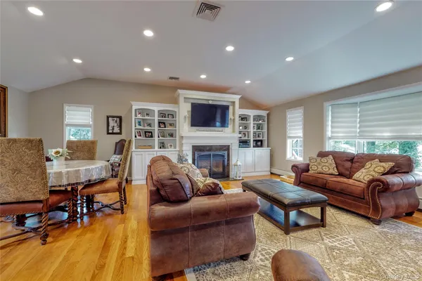 $899,999 | 5 Laurel Hill Road, Croton-on-Hudson, NY 10520