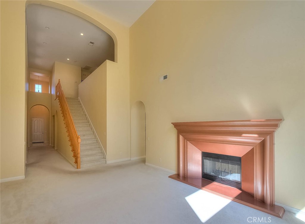16861 Ridge Cliff Drive Riverside, CA 92503 - Photo 34 of 75 Living room