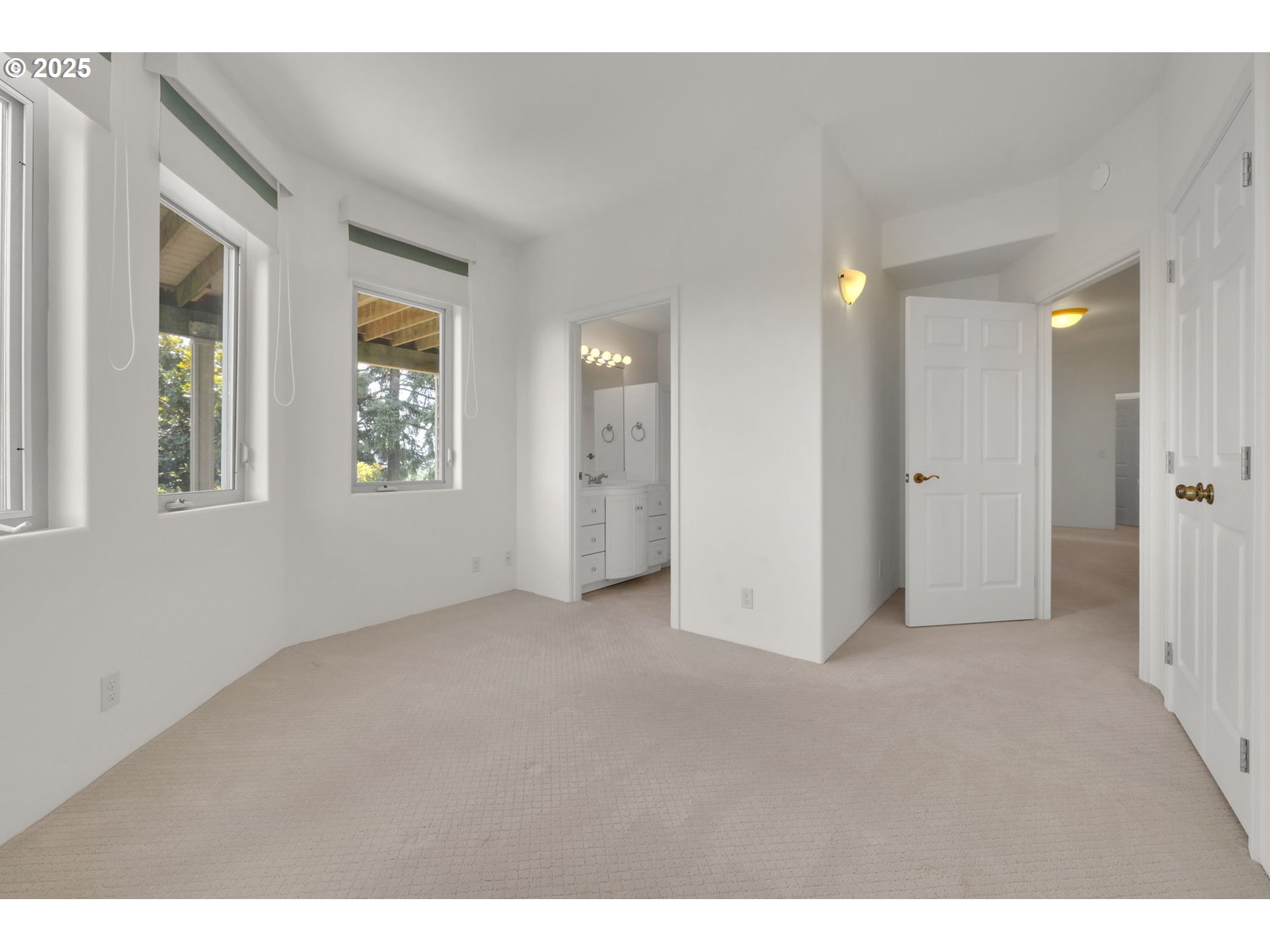 835 Willacade Court Springfield, OR 97477 - Photo 30 of 48 a view of an empty room with a window