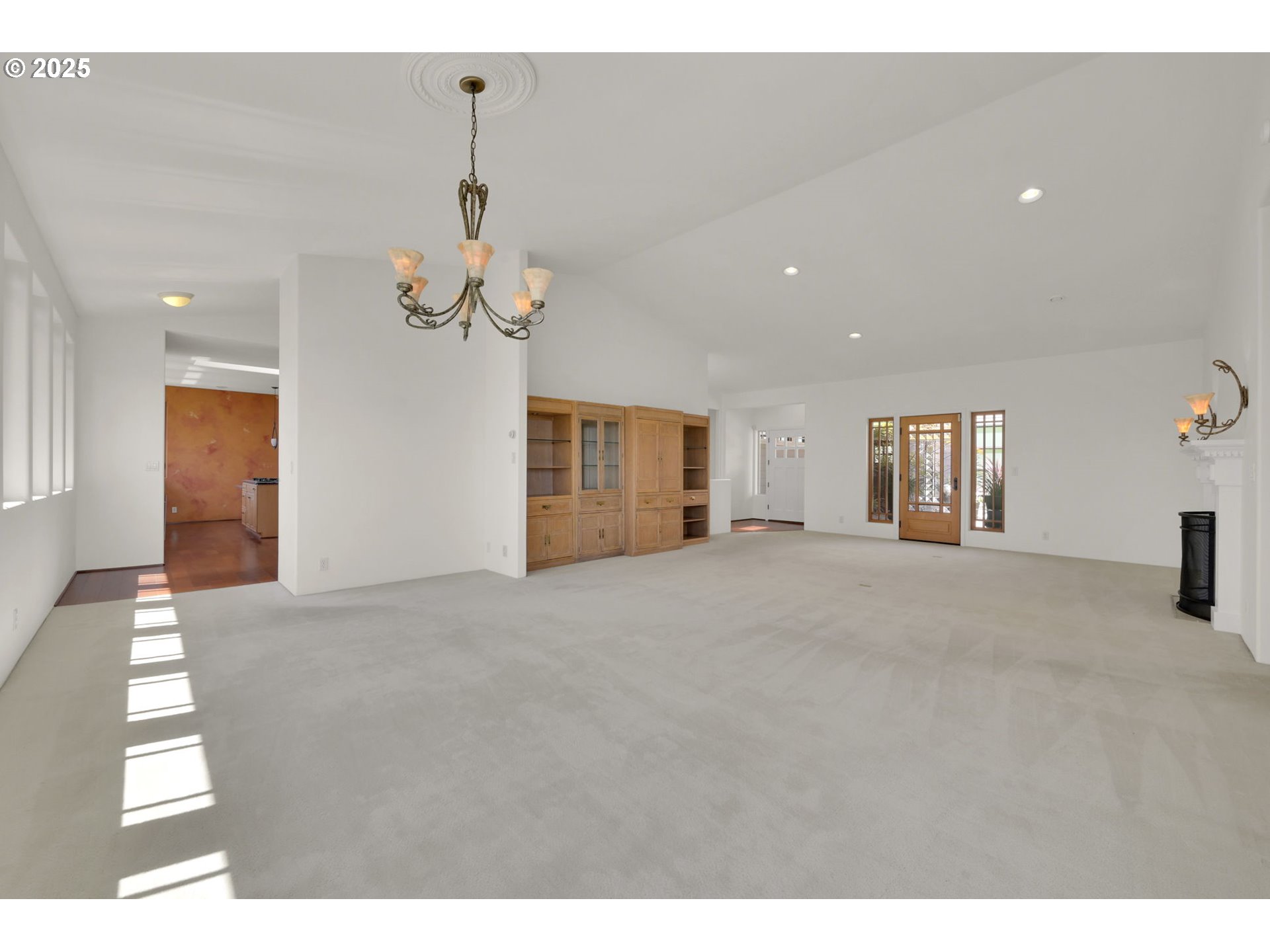 835 Willacade Court Springfield, OR 97477 - Photo 10 of 48 a view of an empty room with a window