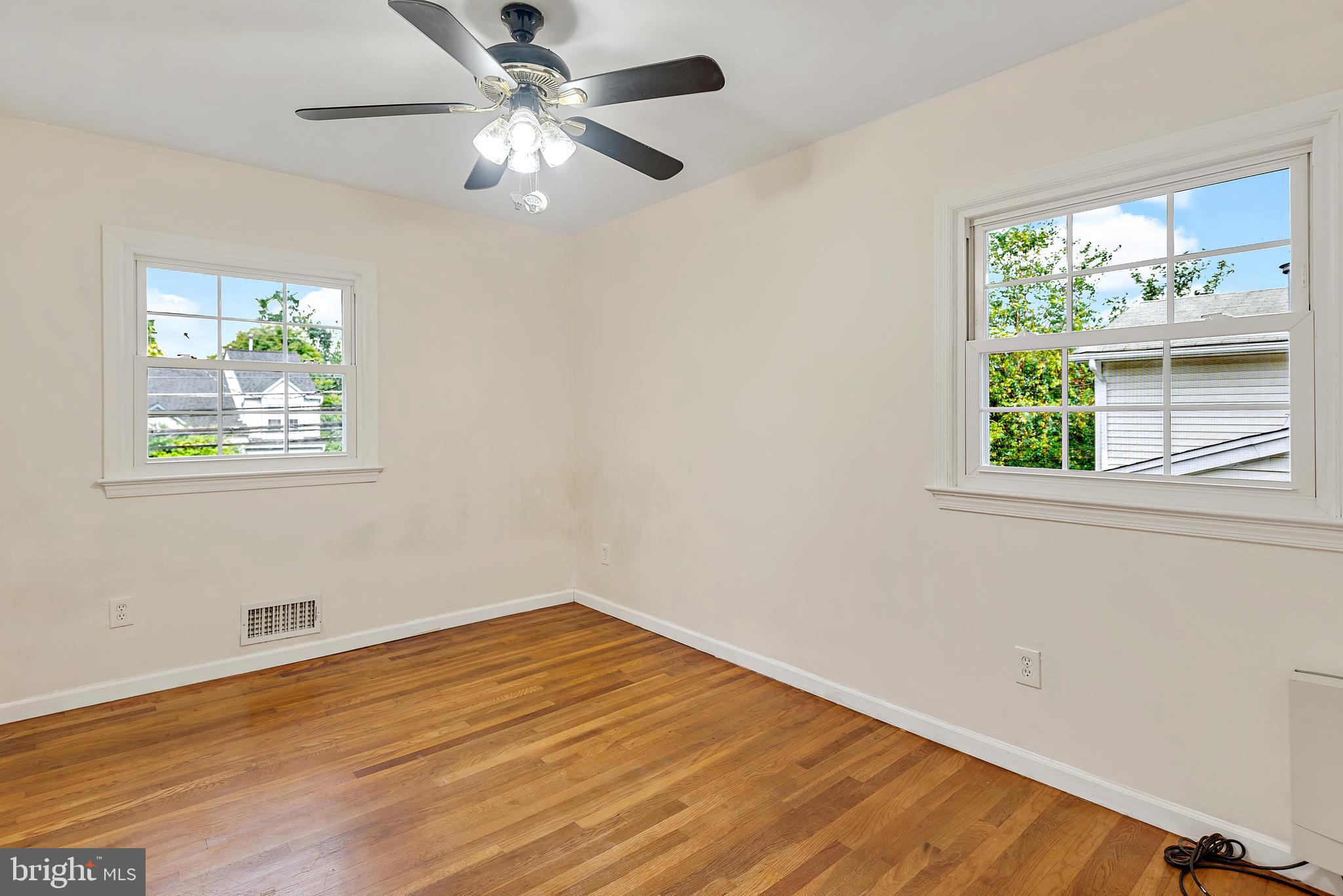 117 Water Street Gaithersburg, MD 20877 - Photo 27 of 37