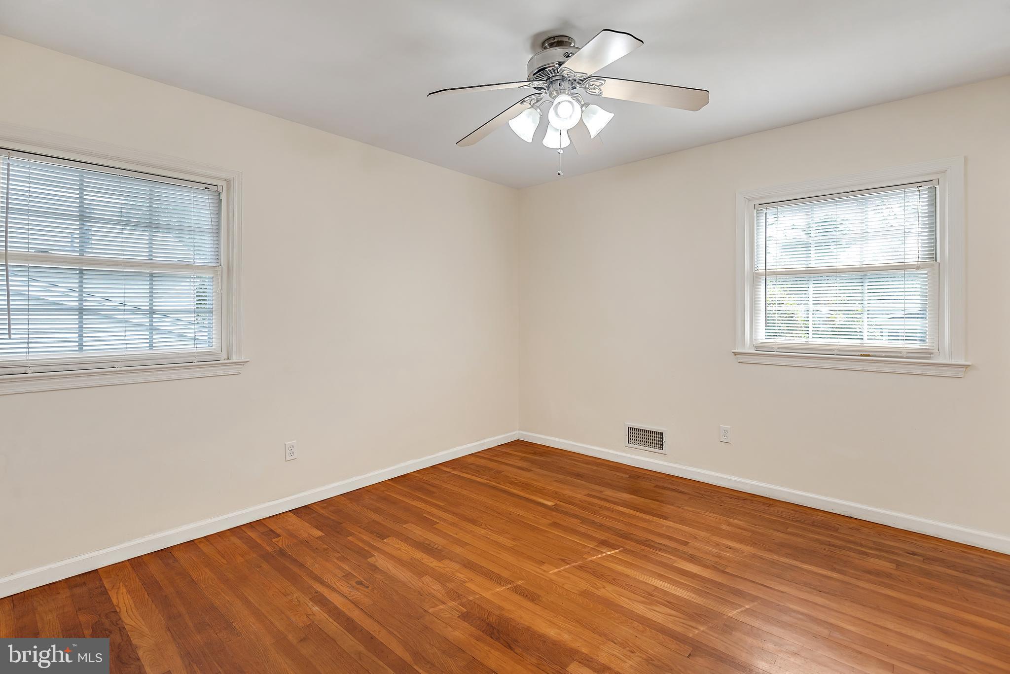 117 Water Street Gaithersburg, MD 20877 - Photo 28 of 37