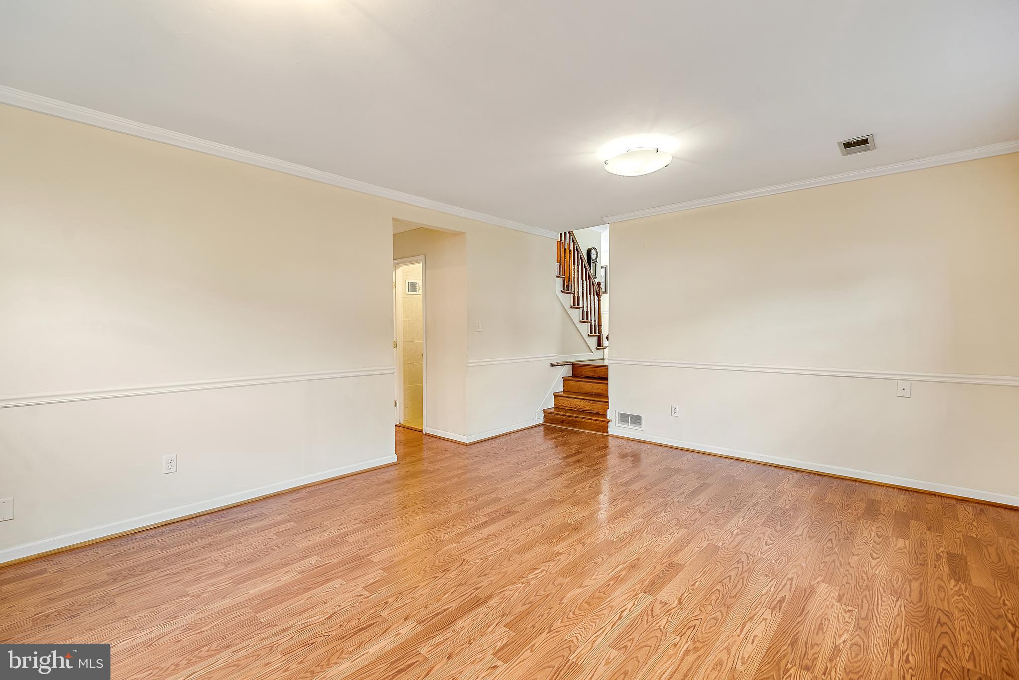117 Water Street Gaithersburg, MD 20877 - Photo 8 of 37