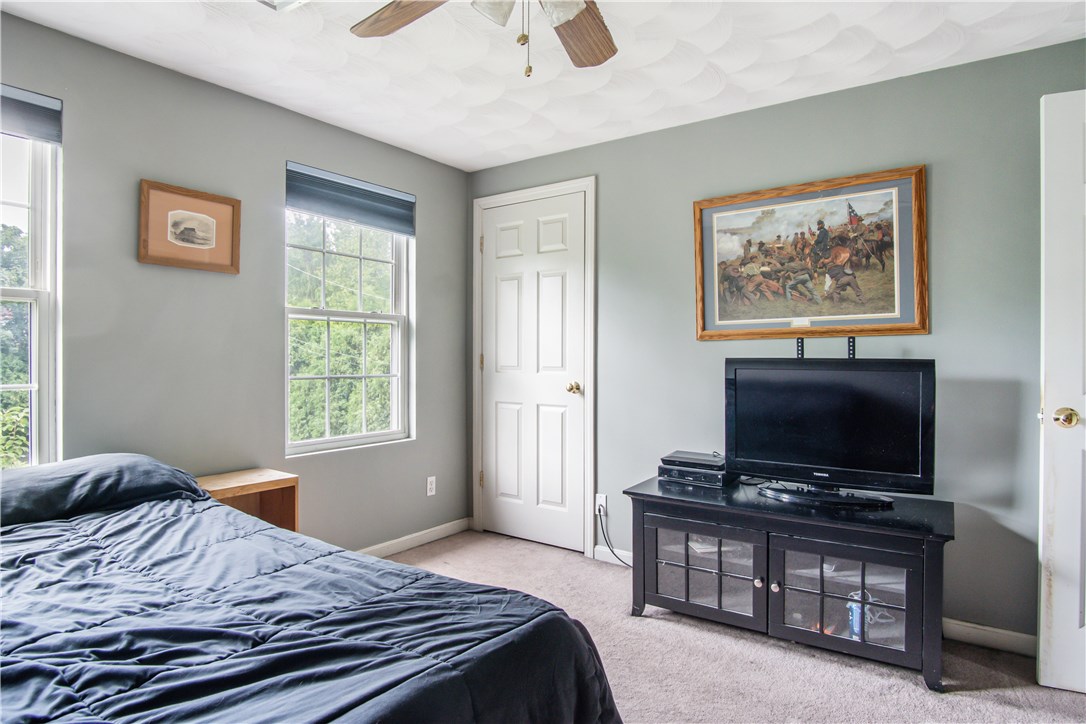 18 Weir Road Warwick, RI 02886 - Photo 17 of 24 Gallery Image 17