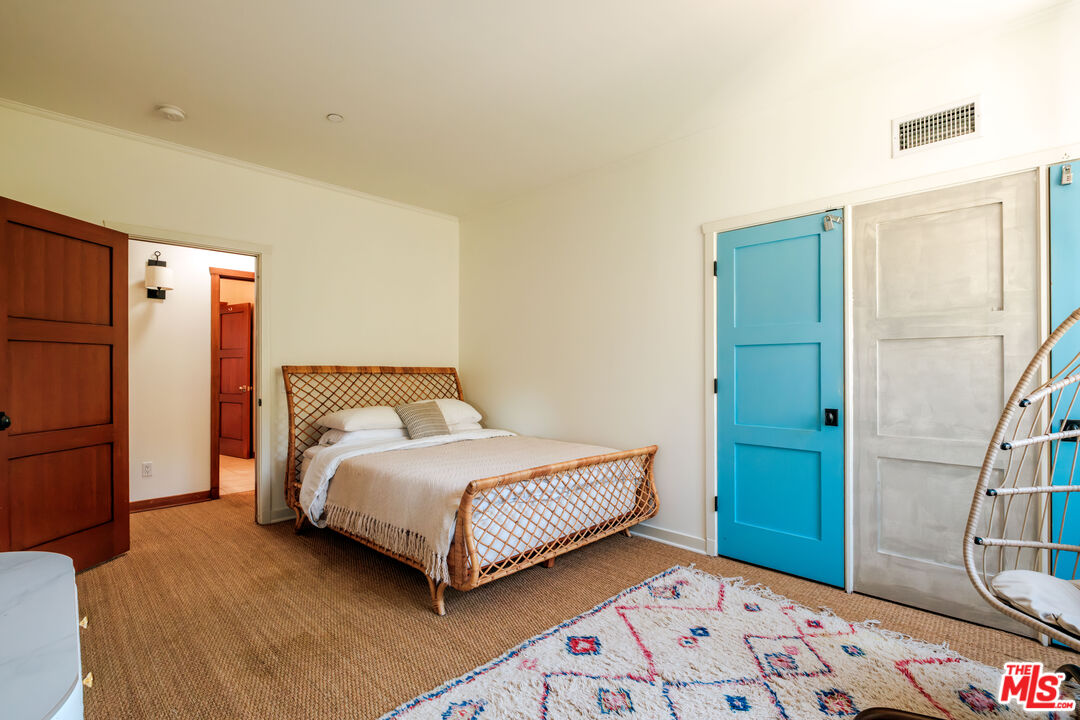 21717 Encina Road Topanga, CA 90290 - Photo 38 of 60