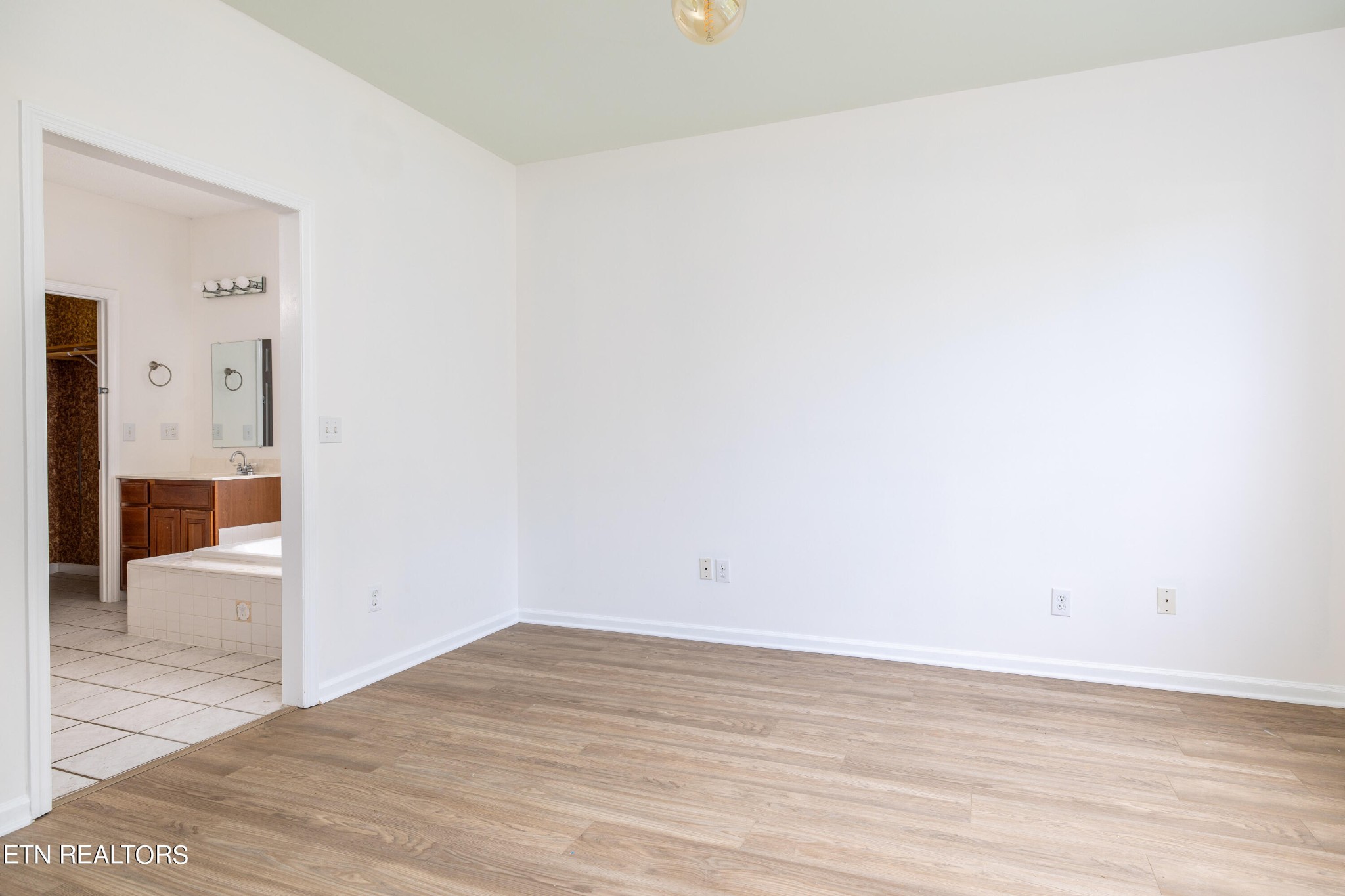 17254 Stockton Valley Road Philadelphia, TN 37846 - Photo 24 of 51 Gallery Image 24