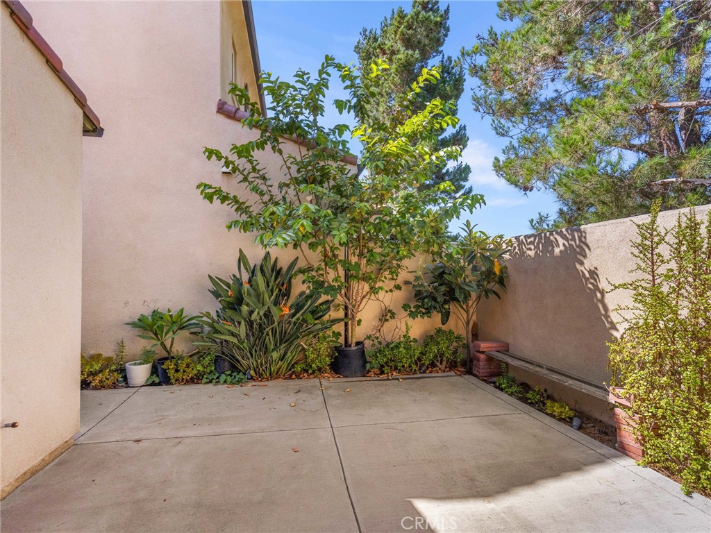 60 Pathway Irvine, CA 92618 - Photo 19 of 35 Backyard