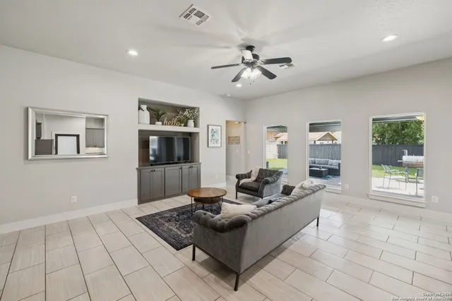 $600,000 | 1516 Denise Drive, New Braunfels, TX 78130