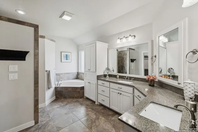 $600,000 | 1516 Denise Drive, New Braunfels, TX 78130