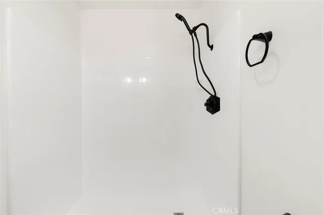 a picture of a bathroom