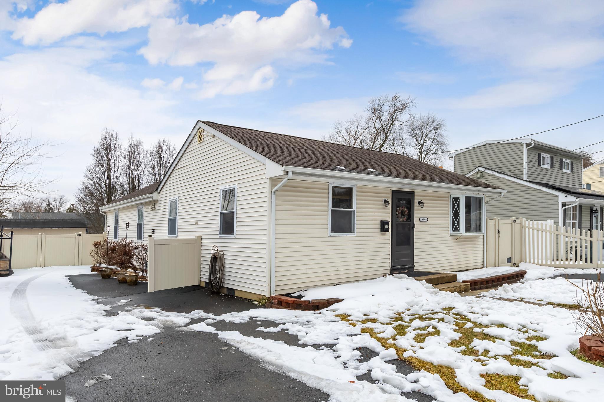 400 North Forklanding Road Maple Shade, NJ 08052 - Photo 2 of 16