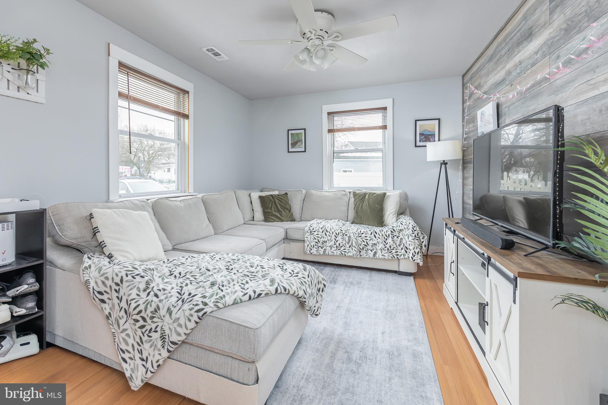 400 North Forklanding Road Maple Shade, NJ 08052 - Photo 3 of 16