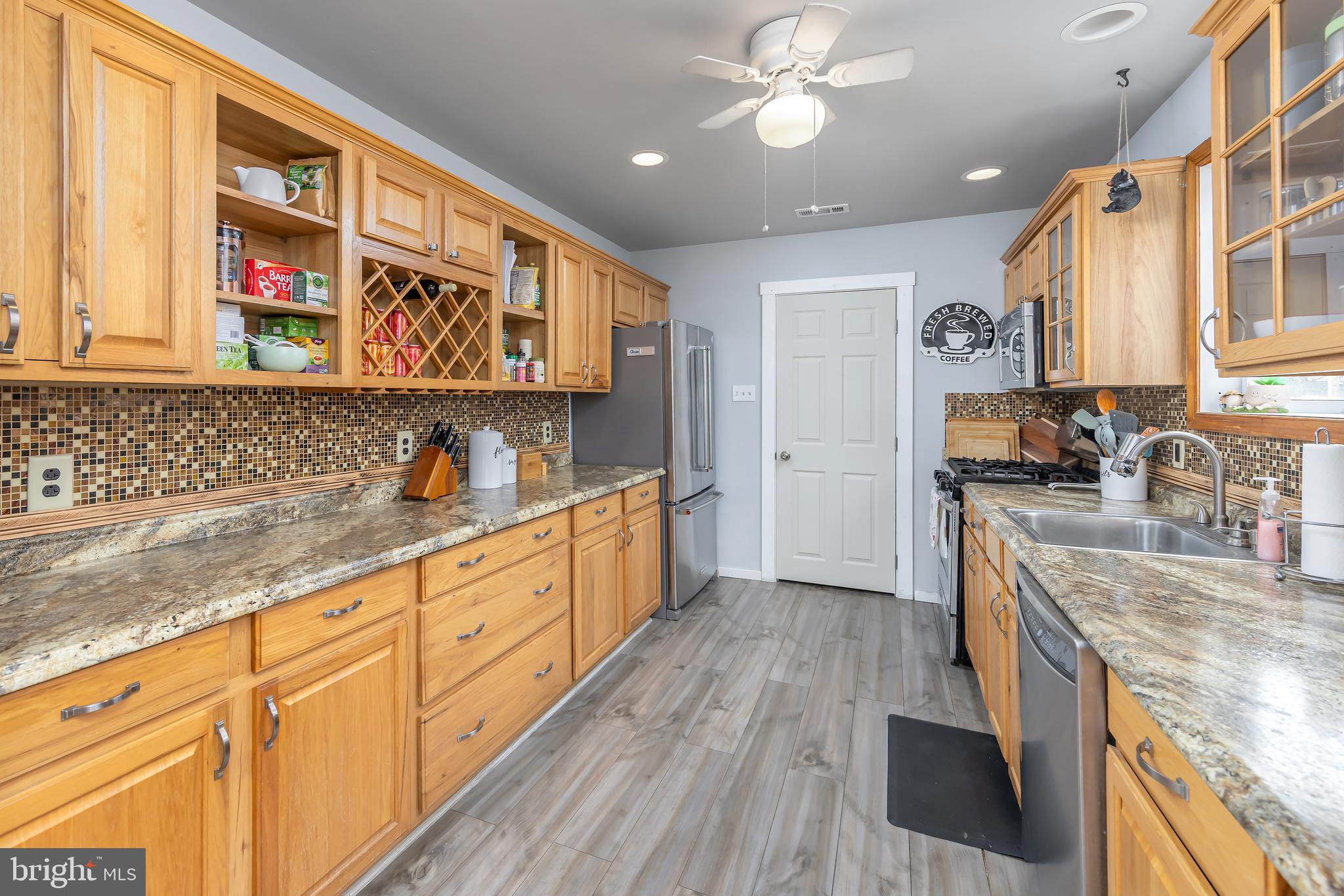 400 North Forklanding Road Maple Shade, NJ 08052 - Photo 7 of 16