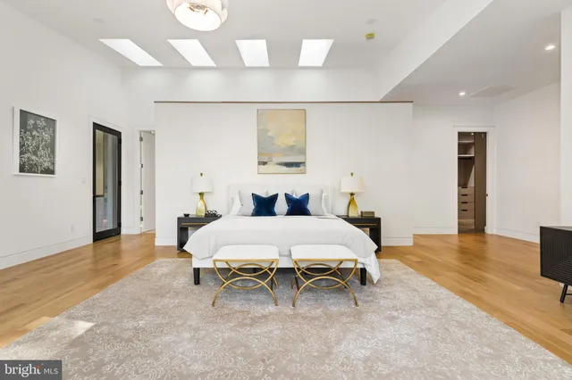 $25,000 | 3554 Military Road, Arlington, VA 22207