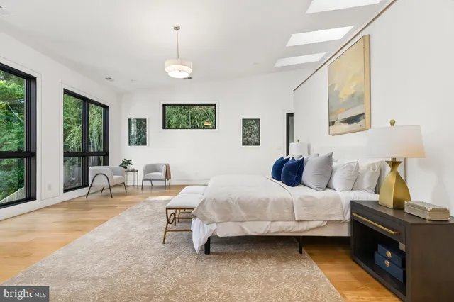 $25,000 | 3554 Military Road, Arlington, VA 22207