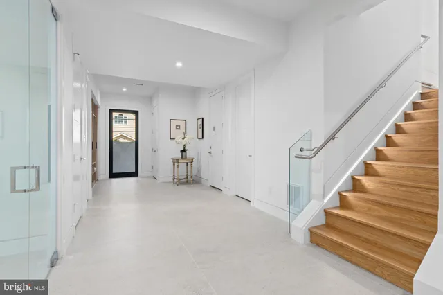 $25,000 | 3554 Military Road, Arlington, VA 22207