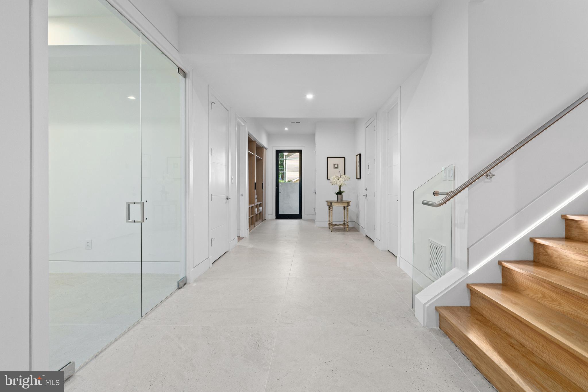 3554 Military Road Arlington, VA 22207 - Photo 25 of 33