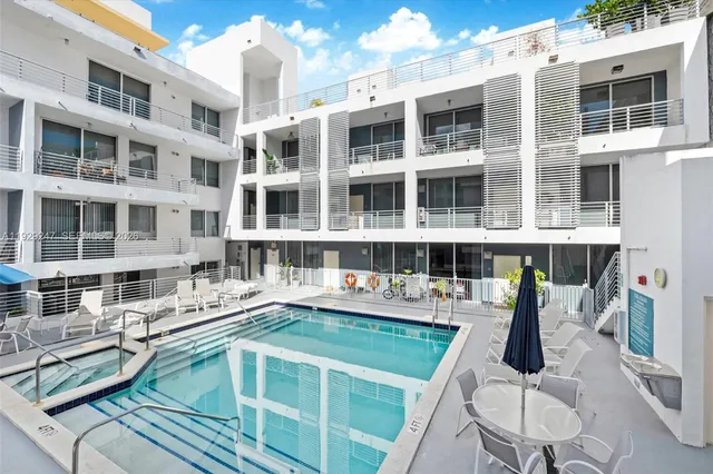 $525,000 | 3339 Virginia Street, Unit 305, Miami, FL 33133