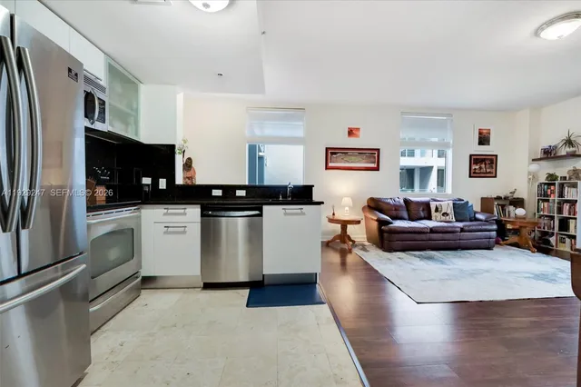 $525,000 | 3339 Virginia Street, Unit 305, Miami, FL 33133