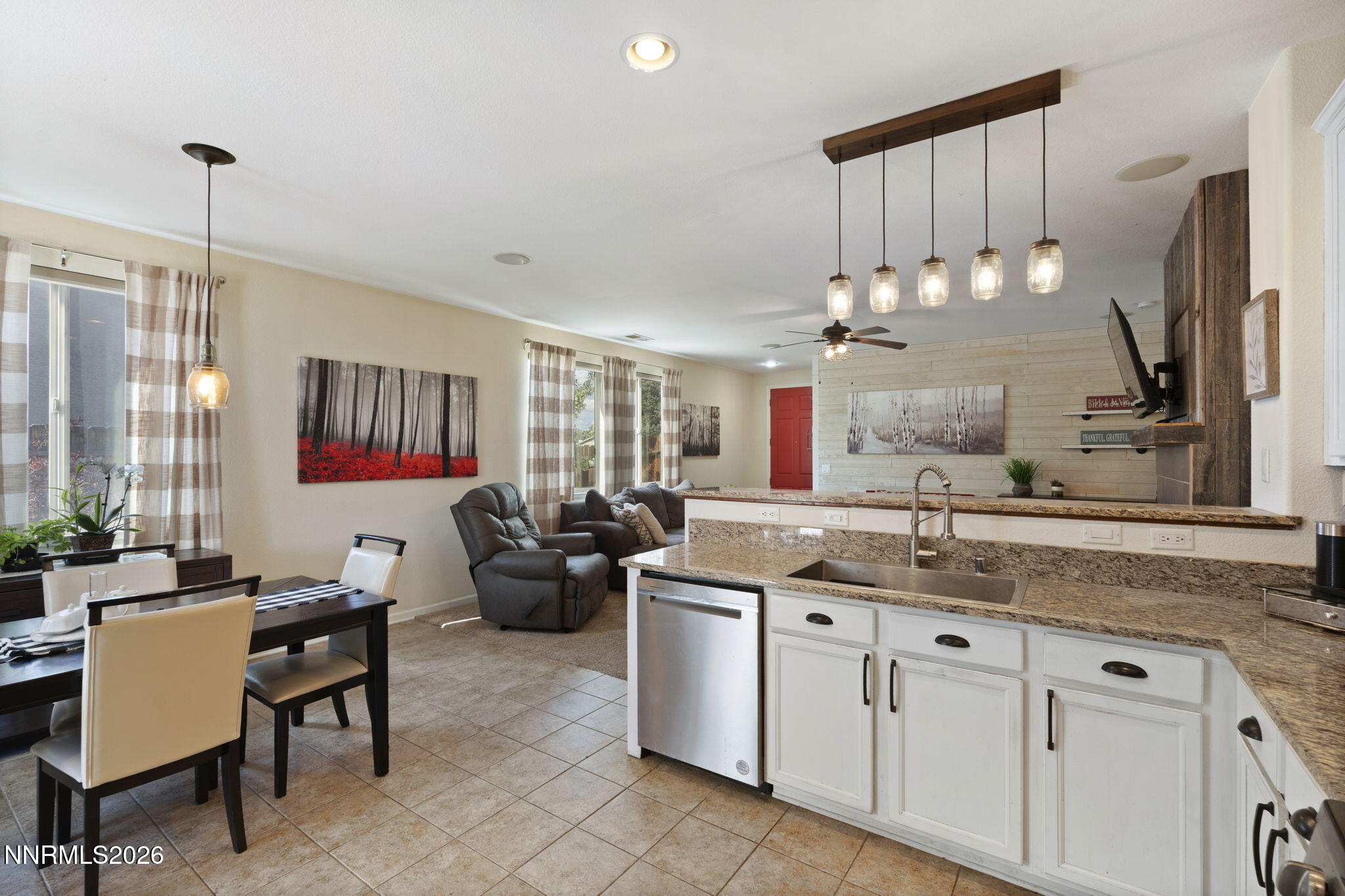 9185 Raytheon Court Reno, NV 89506 - Photo 12 of 34 15-web-or-mls-DSC09504