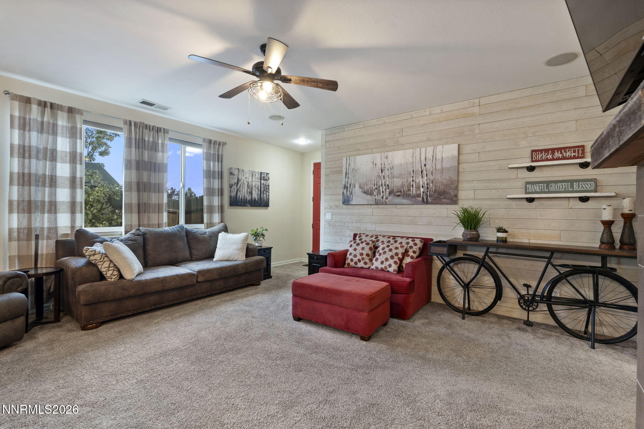 9185 Raytheon Court Reno, NV 89506 - Photo 5 of 34 6-web-or-mls-DSC09439