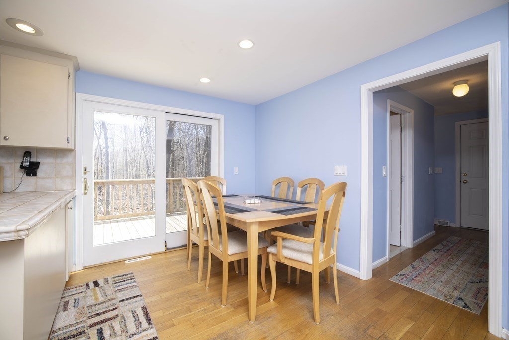 72 Hampton Road Sharon, MA 02067 - Photo 5 of 35